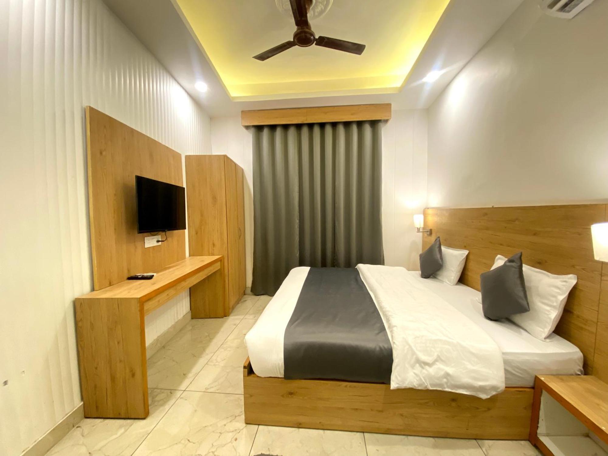 Sonu Guesthouse & Hostel, Rishikesh Exterior photo