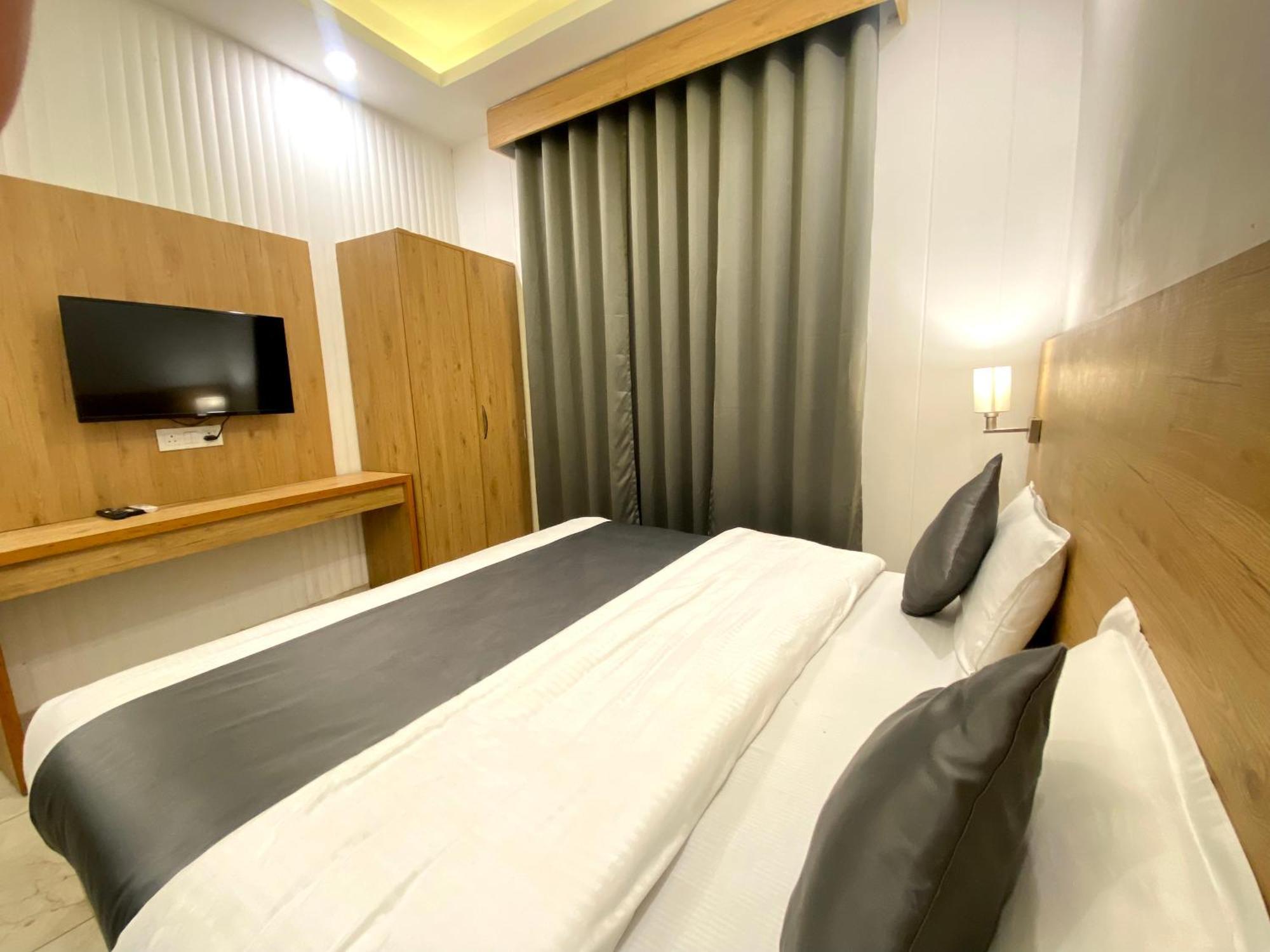 Sonu Guesthouse & Hostel, Rishikesh Exterior photo