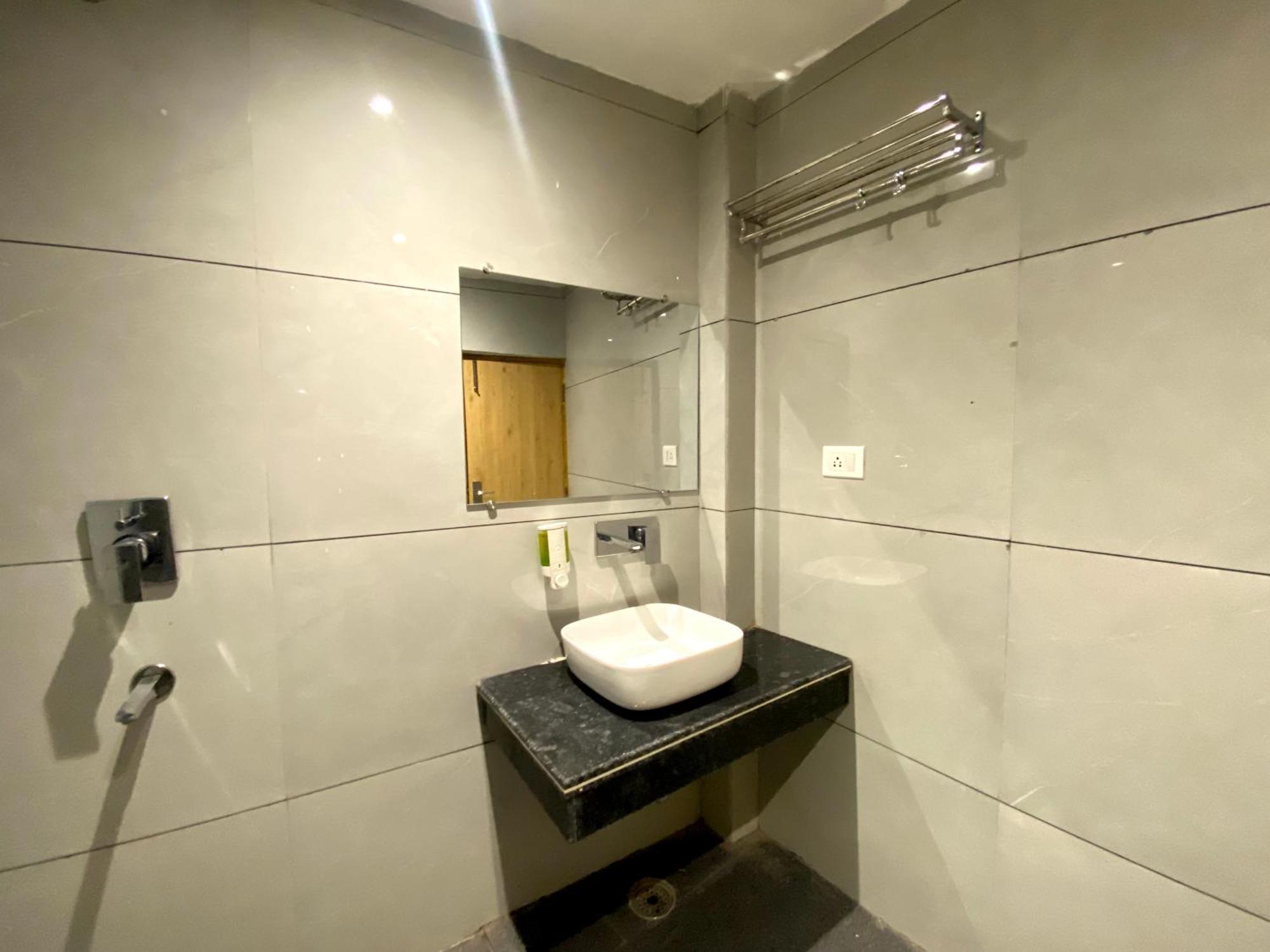 Sonu Guesthouse & Hostel, Rishikesh Exterior photo