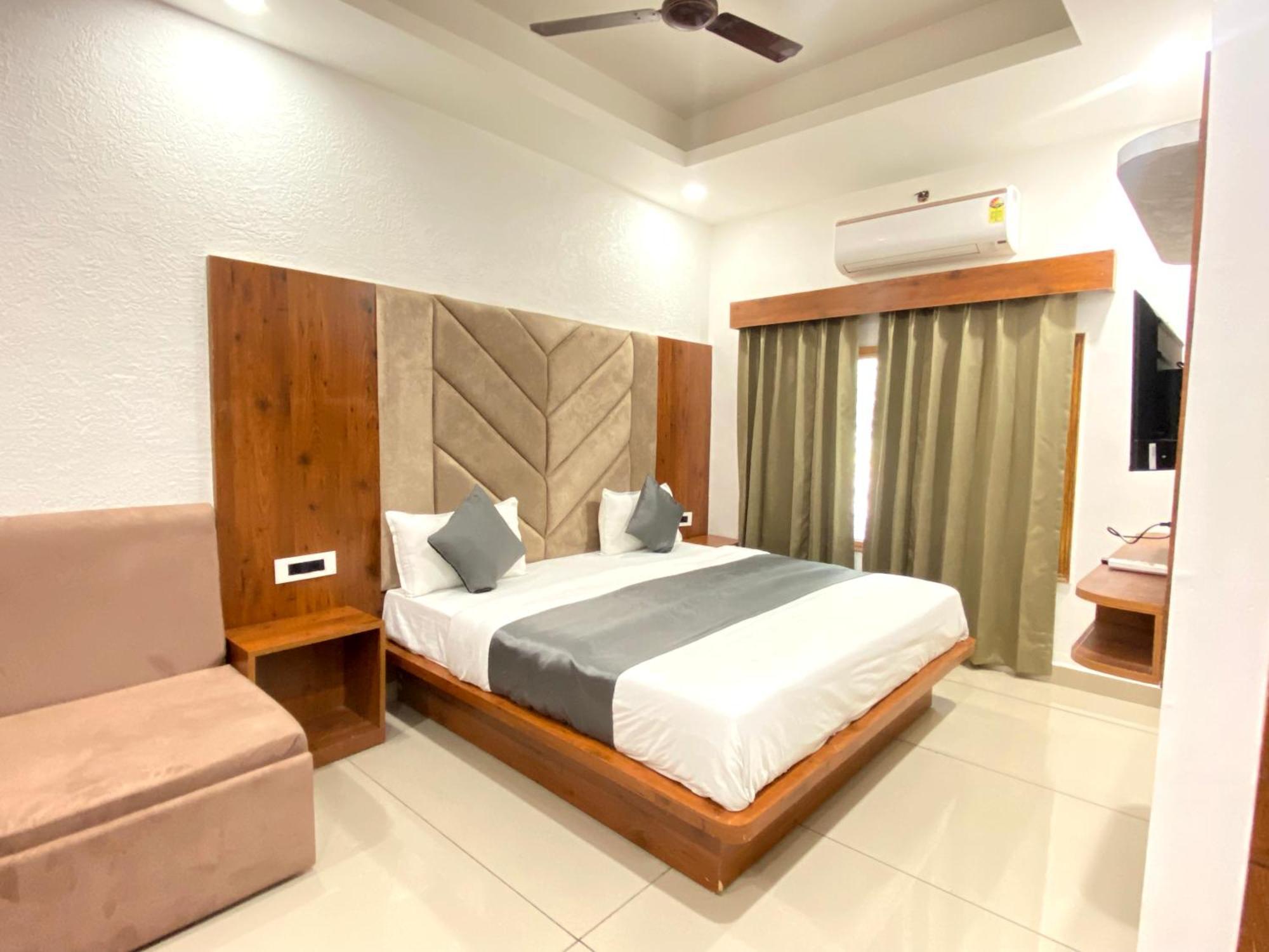 Sonu Guesthouse & Hostel, Rishikesh Exterior photo