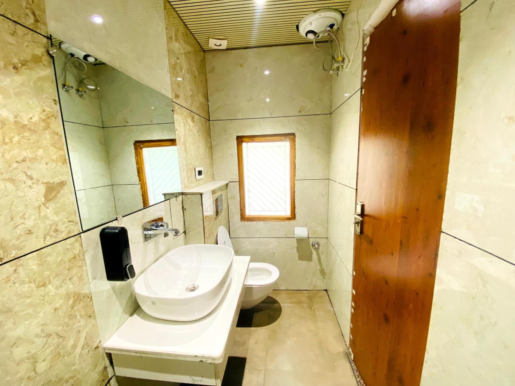 Sonu Guesthouse & Hostel, Rishikesh Exterior photo